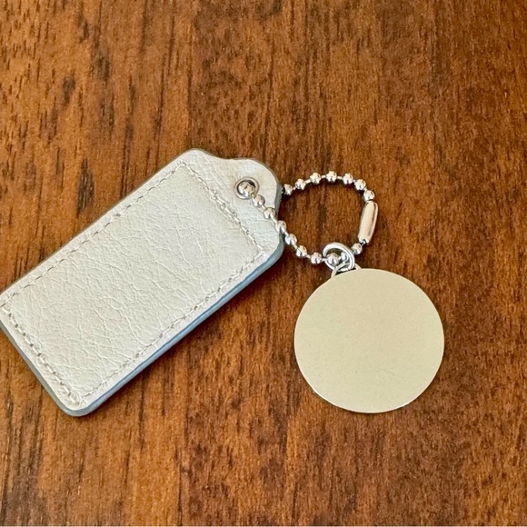 Coach Leather Hangtag & Silver Op Art Logo Charm - Picture 6 of 6